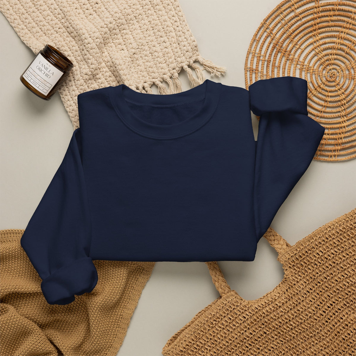 Sudadera minimalista de cuello redondo Guidesia.com